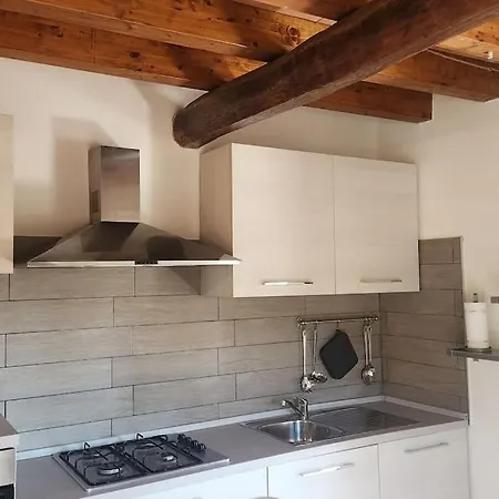 Al Chiesino Apartman Bergiola Maggiore